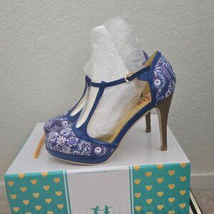 Dancing Days vintage Paisley pumps